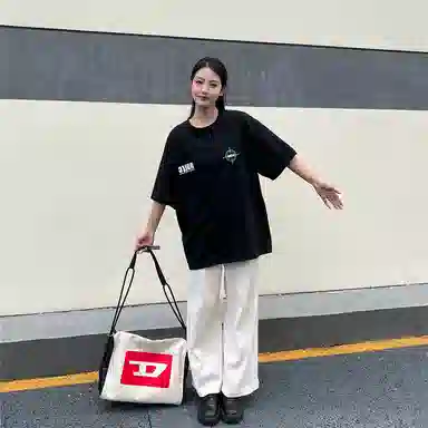 Unite Life HOODS LogoTLogo