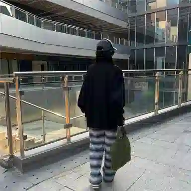 Unite Life HOODS Logo