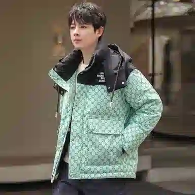 鸭鸭 拼色字母爱心印花连帽拉链羽绒服 男女同款