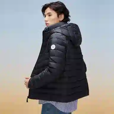 鸭鸭 轻薄休闲保暖连帽短款羽绒服 男女同款