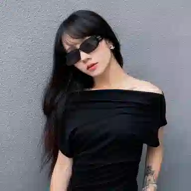 PLASTIC BRAIN THE BLACK Y2k