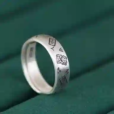 999