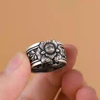 990