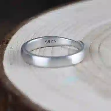 S925