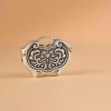990