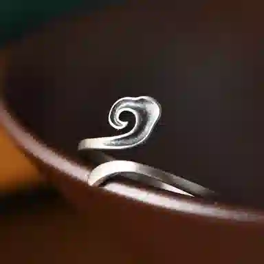 S925