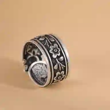 990