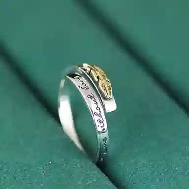 925