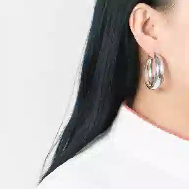 S925