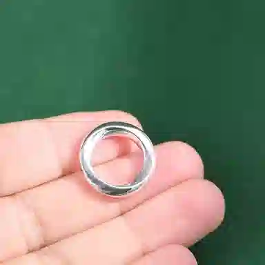 990