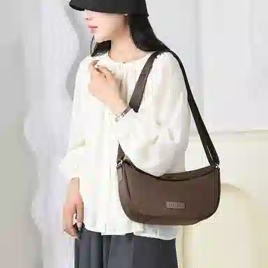 捷朗仕 时尚便捷通勤 尼龙布 单肩斜挎包 常规 女款 多色