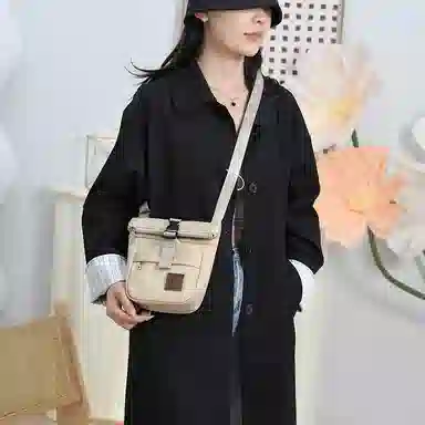 捷朗仕 便捷百搭潮流 尼龙布 斜挎包 男女同款情侣款 多色