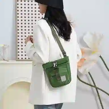 捷朗仕 便捷百搭潮流 尼龙布 斜挎包 男女同款情侣款 多色