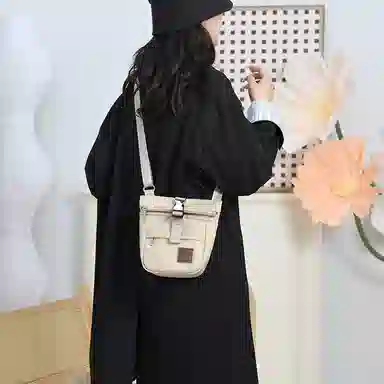 捷朗仕 便捷百搭潮流 尼龙布 斜挎包 男女同款情侣款 多色