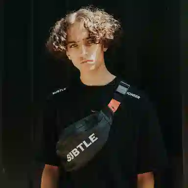 Subtle FELIS Logo PU