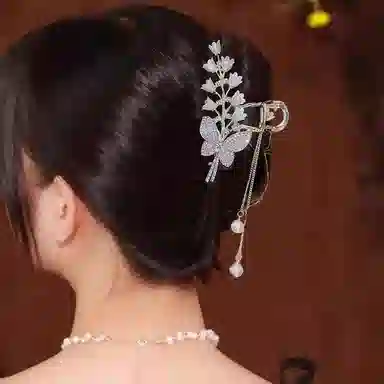 建禄 高级感蝴蝶铃兰花简约抓夹小清新小众鲨鱼夹设计优雅发饰气质通勤百搭#好运 合金 发夹 女款