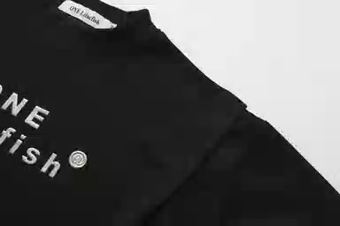 ONE LILACFISH logo-1T