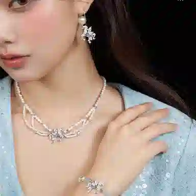 PARANOID PUPPY choker