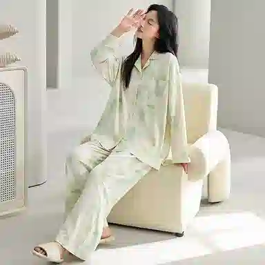 莫代尔 舒适柔软经典翻领开衫清新韩版个性家居服可外穿睡衣套装 女款