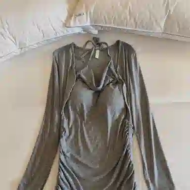 莫代尔 韩版休闲简约舒适轻柔细腻长袖裙宽松显瘦自带胸垫防凸点家居裙睡裙 女款