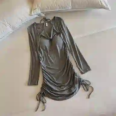 莫代尔 韩版休闲简约舒适轻柔细腻长袖裙宽松显瘦自带胸垫防凸点家居裙睡裙 女款