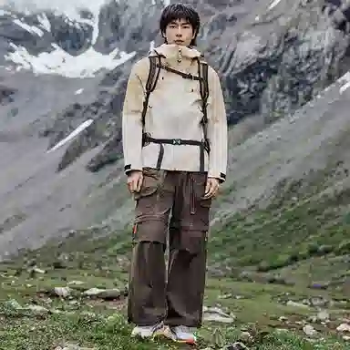 乔丹  山神系列 纯色连帽单层  防水防风透气冲锋衣 男款 奶油白/桦木色