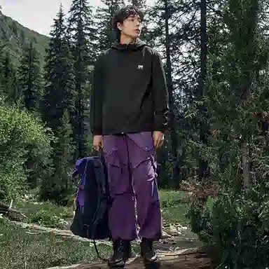 乔丹  山神系列 简约字母 防泼水科技 宽松连帽  商务/休闲生活徒步徒步旅行户外远足都市生活/旅游/通勤 防水防风冲锋衣 男款 黑色