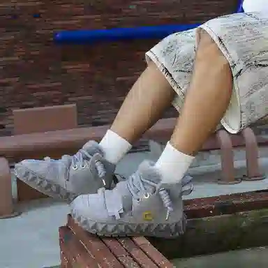 OETZI Snow Boots Gray