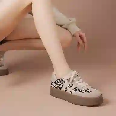 波尔谛奇 牛剖层革 百搭时尚 防滑增高 低帮 板鞋 女款