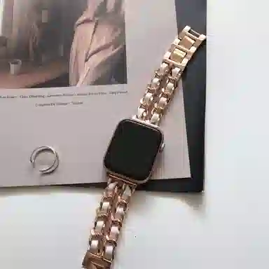 Akkerds apple watch