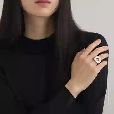s925