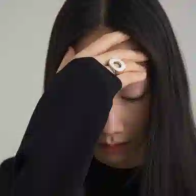 s925