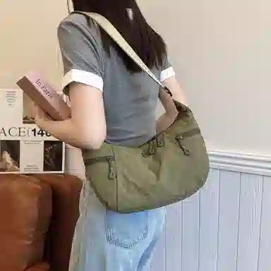 江麒 小众设计通勤日常简约百搭 布 斜挎包 女款 多色