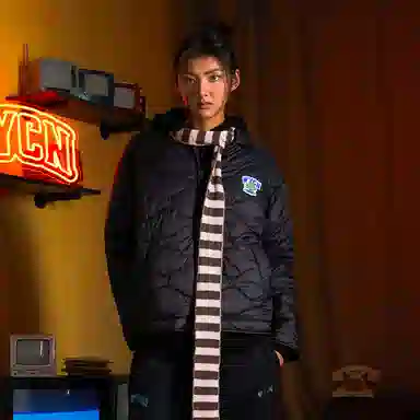 Huaren Qingnian Quilted Jacket