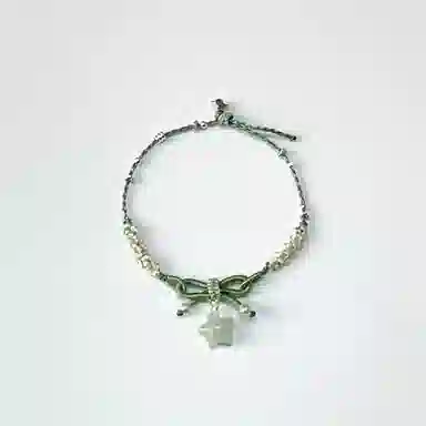 乃瑭 简约小众设计感百搭 精致显白可爱甜美青春氛围感 自戴送礼百搭款 绿色五角星编织链 树脂 手链 男女同款情侣款