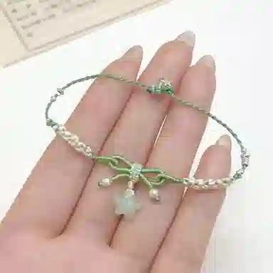 乃瑭 简约小众设计感百搭 精致显白可爱甜美青春氛围感 自戴送礼百搭款 绿色五角星编织链 树脂 手链 男女同款情侣款