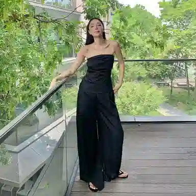 周淼 通勤简约薄款中腰阔腿休闲裤 女款