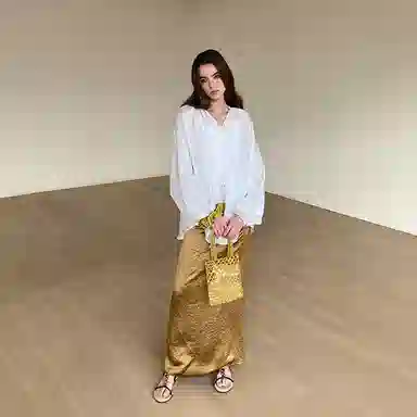 周淼 纯色中腰侧抽褶开叉休闲长裙 女款