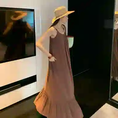 周淼 法式纯色套头长款串珠肩带压褶吊带连衣裙 女款