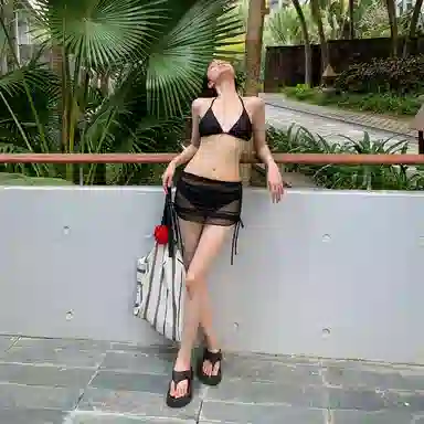 周淼 三角杯胸衣合身内裤网纱罩裙泳装套装 女款