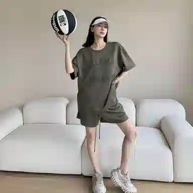 周淼 系带纯色高腰休闲短裤 女款