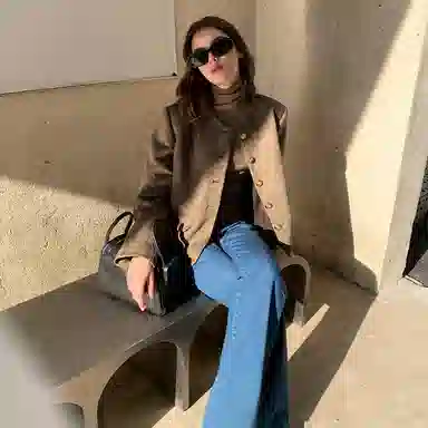 周淼 无缝一体高领修身针织打底衫毛衣 女款