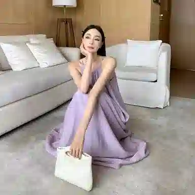 周淼 纯色简约休闲舒适吊带连衣裙 女款