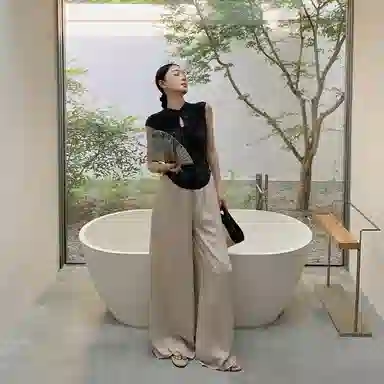 周淼 通勤简约薄款中腰阔腿休闲裤 女款