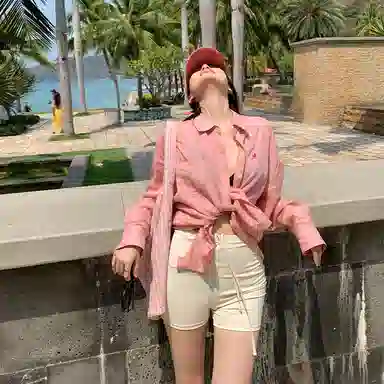 周淼 纯色高腰系带休闲短裤 女款