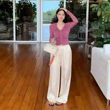 周淼 纯色高腰压褶宽松直筒休闲裤 女款
