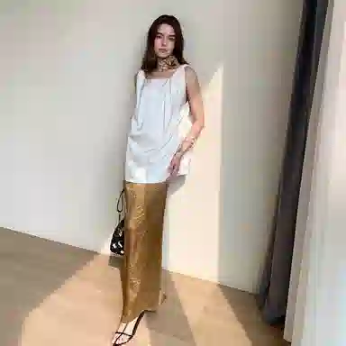 周淼 纯色中腰侧抽褶开叉休闲长裙 女款