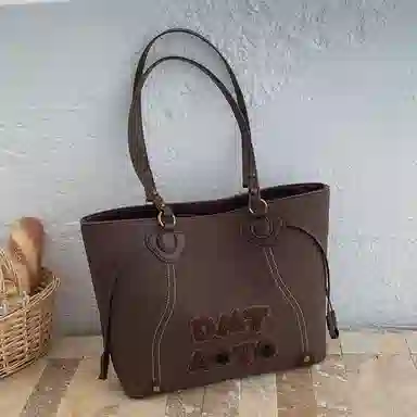 MARKANGARO Tote Bag