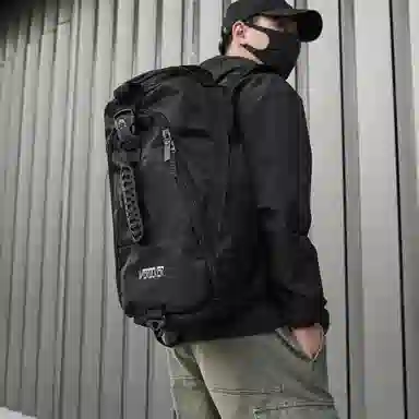 真维斯 大容量百搭高颜值多功能学生便携出差通勤瑜伽训练游泳运动多背法 锦纶 斜挎包单肩双肩包背包健身包 男款 常规 黑色