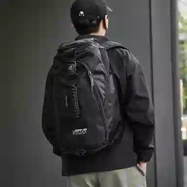 真维斯 大容量百搭高颜值多功能学生便携出差通勤瑜伽训练游泳运动多背法 锦纶 斜挎包单肩双肩包背包健身包 男款 常规 黑色